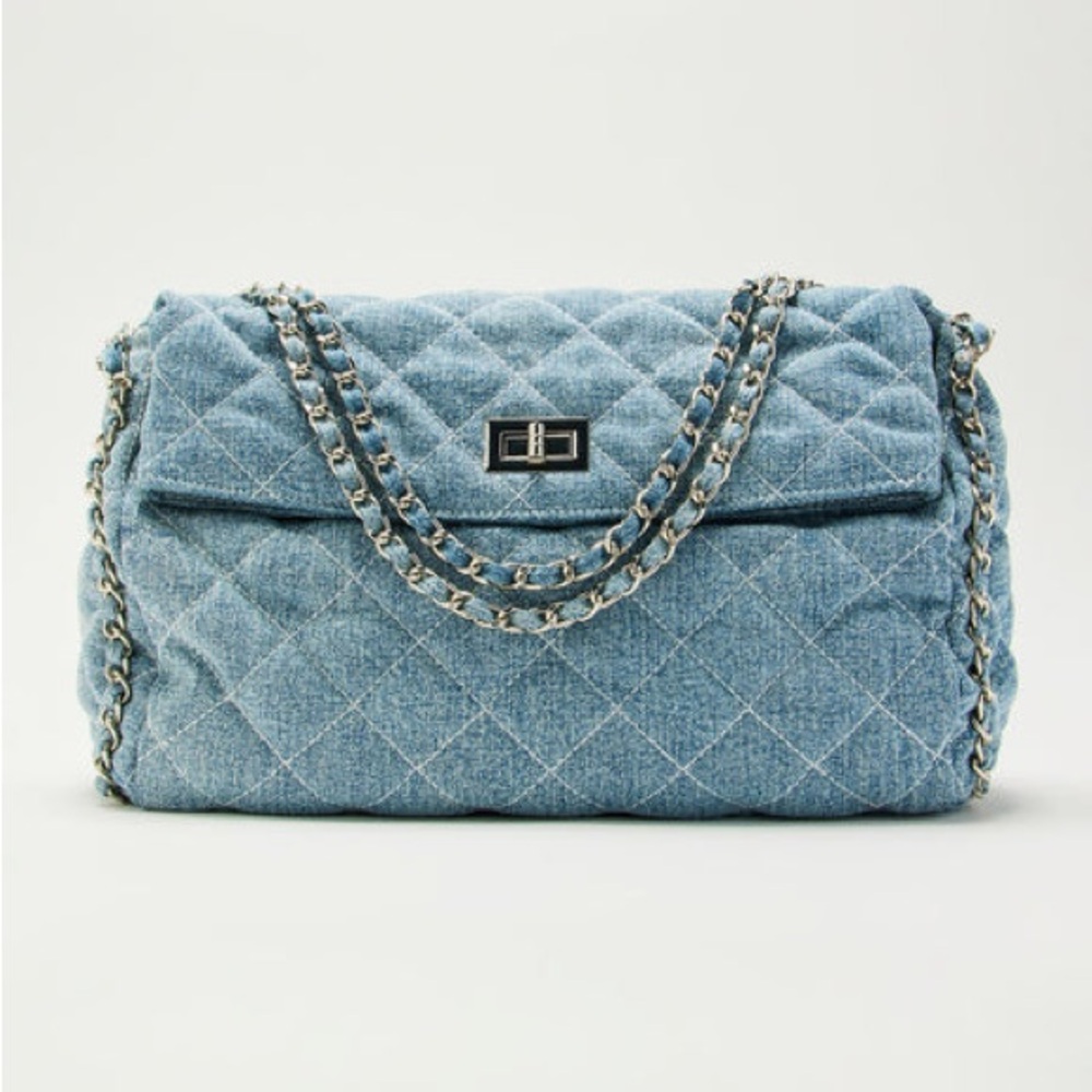 NWT Denim Chained Shoulder Quilted Purse - Picture 8 of 8